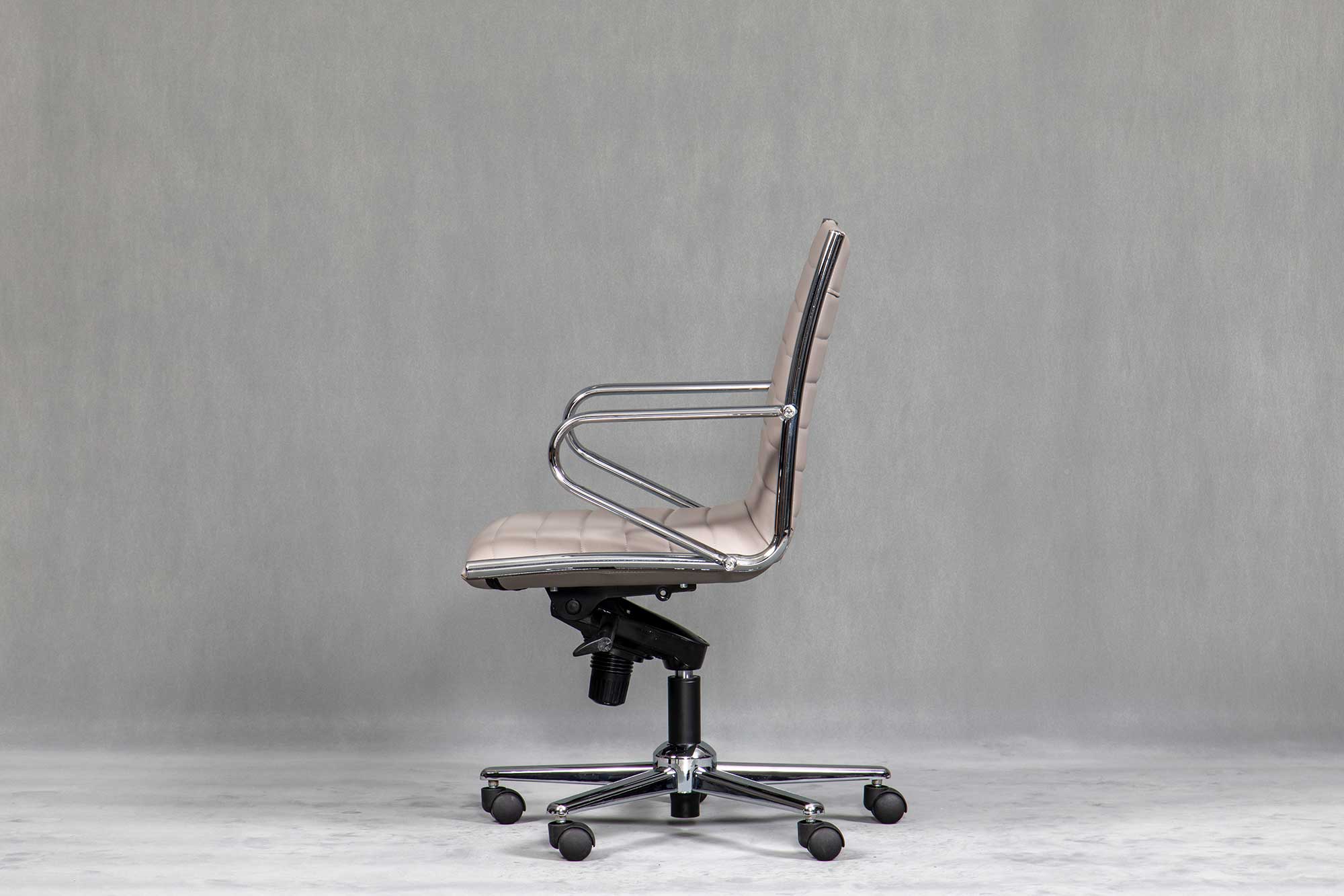 صندلی اداری مدل AR 102 - تصویر 4